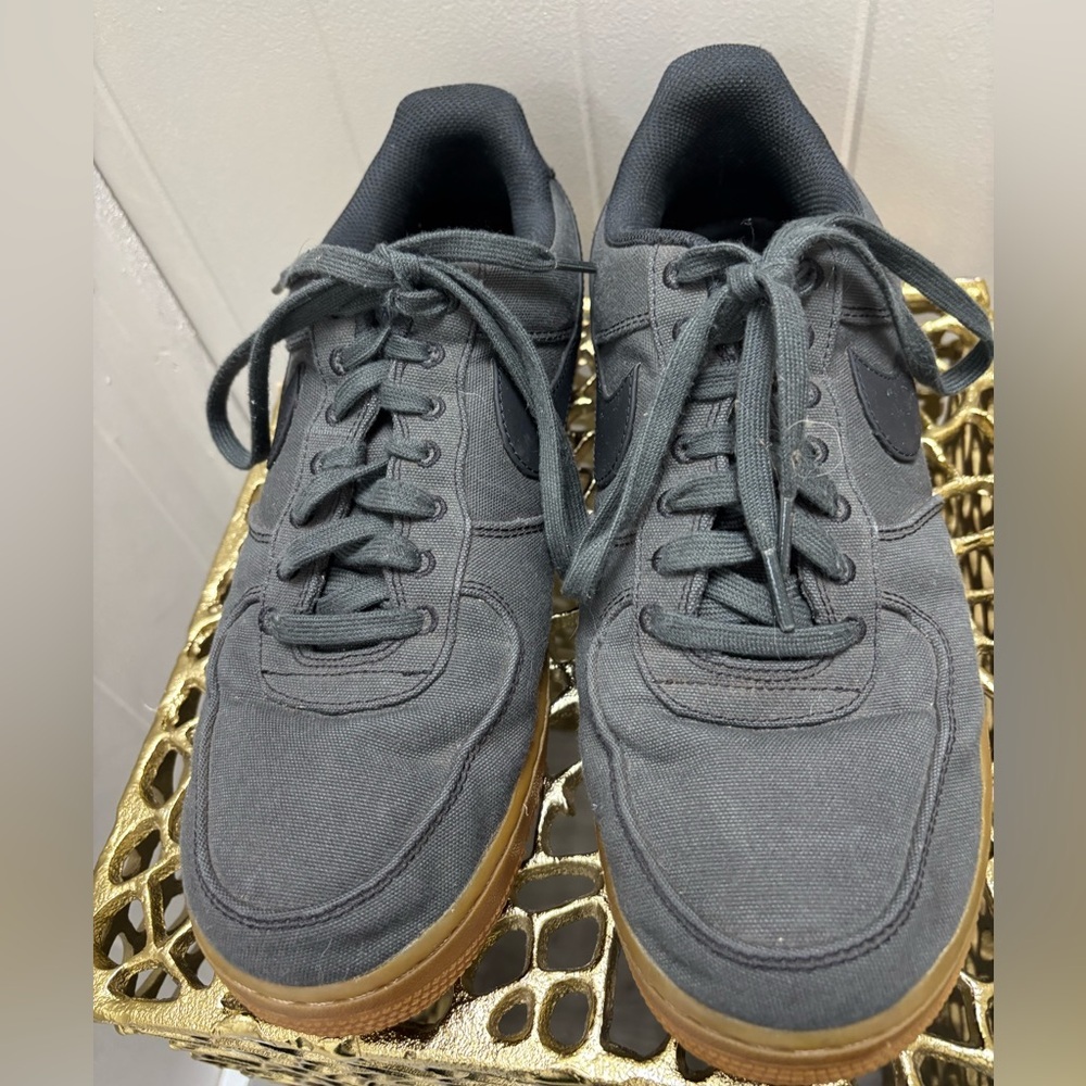 Black Nike Men’s Shoes Size 9.5